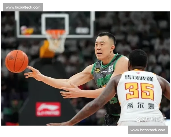 辽宁主场逆转北京，精彩对决引发球迷热议与战术分析